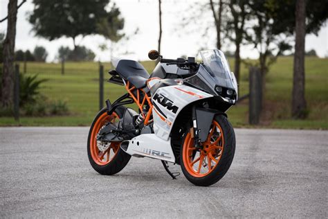 KTM Motorcycle - 4K Ultra HD Wallpaper