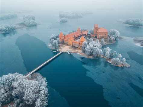 Wallpaper Water Castle, Lithuania, Trakai, trees, lake, winter 1920x1440 HD Picture, Image