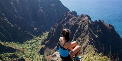 The Best Hike In Hawaii Might Be The Awaawapuhi Trail on Kauai | HuffPost