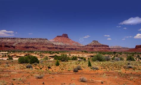 Scenic Desert Landscape in Utah Stock Photo - Image of scenery, southwest: 14739604