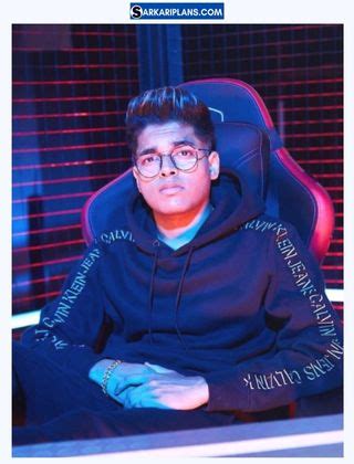 Jonathan Gaming Wiki, Age, Girlfriend, Family, Net Worth and More