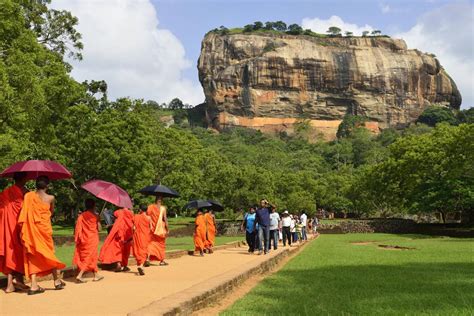 Sri Lanka - Weather, Landmarks, Old Towns, History | Tourism