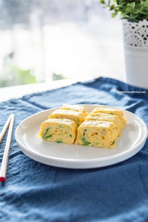 Korean Egg Roll (Gyeran Mari) - My Korean Kitchen