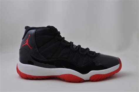 Akicktion — Air Jordan 11 "BRED"