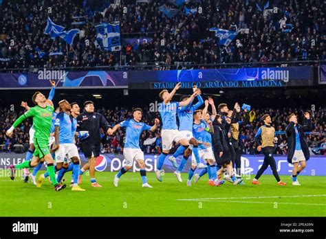 Ssc Napoli celebrate victory match During the Champions League round of 16 football match ...