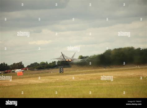 Lockheed Martin F-22 Raptor Stealth aircraft Stock Photo - Alamy