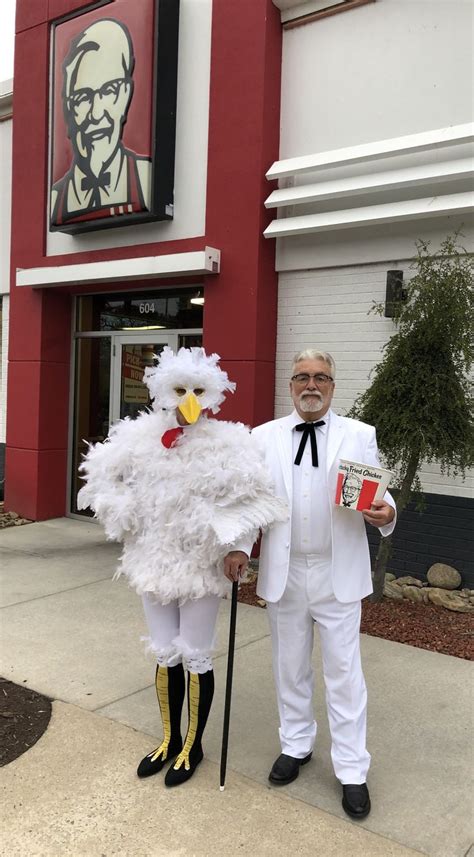 Colonel Sanders & his Chicken | Halloween party, Halloween costumes, Halloween