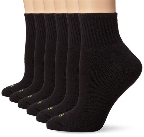 The Best Winter Socks, According to Amazon Reviews | Who What Wear