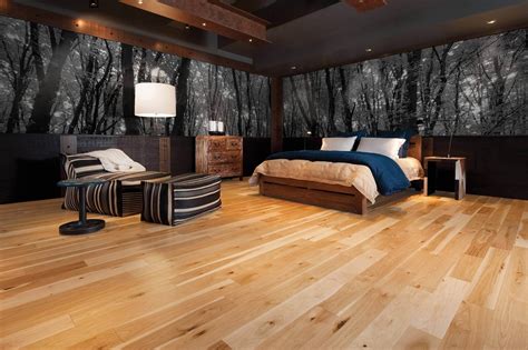 Natural Hickory Wood Floor in a Modern Bedroom – Remodeling Cost Calculator