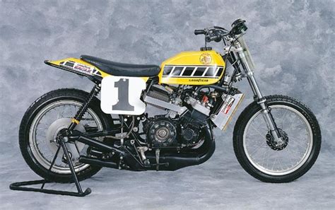 Kenny Roberts Factory Yamaha TZ 750 4 cyl. 2 stroke 145hp. | The H.A.M.B.