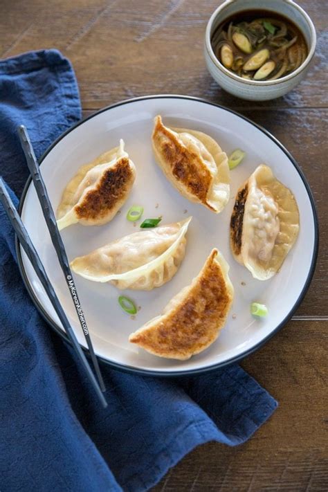 Kimchi Mandu (Kimchi Dumplings) - My Korean Kitchen