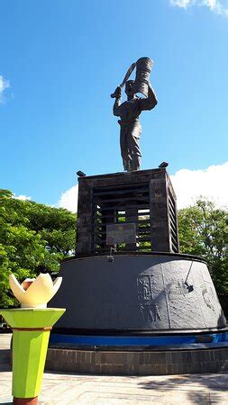 Pattimura Statue (Ambon) - 2021 All You Need to Know Before You Go ...