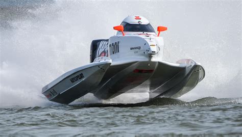 The return of Formula 1 Powerboat racing - London's Royal Docks