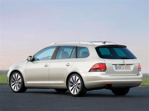 Volkswagen Golf VI Variant 1.6 TDI (105 Hp)