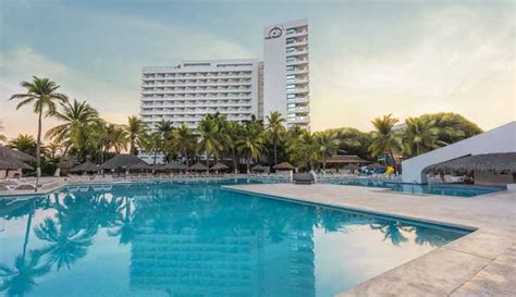 Park Royal Beach Resort Ixtapa | WestJet official site