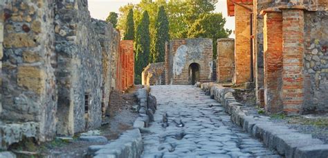 POMPEII, a city frozen in time!