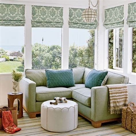 26 Smart And Creative Small Sunroom Décor Ideas - DigsDigs