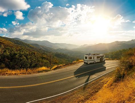 10 of The Most Scenic Road Trips To Take in The US - WorldAtlas