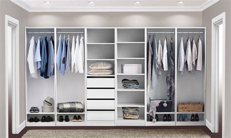 Walk-In Wardrobe – Flexi Storage