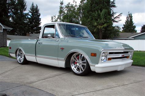 1969 CHEVROLET C10 CUSTOM PICKUP