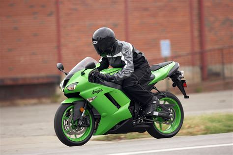 2008 Kawasaki Ninja ZX-6R Gallery 220742 | Top Speed