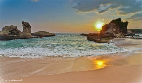 Pantai Klayar Pacitan, Pesona Pantai Terindah di Jawa Timur