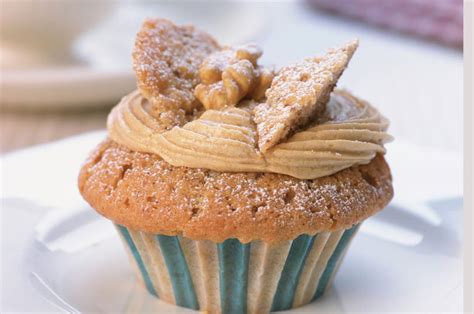 Walnut Butterfly Buns | Dessert Recipes | GoodtoKnow