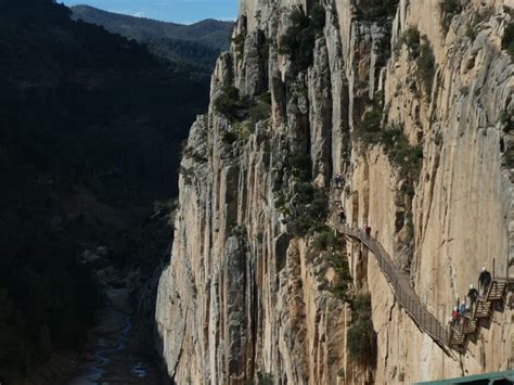 Traversing the Caminito del Rey (or ‘Spain’s most dangerous hike ...