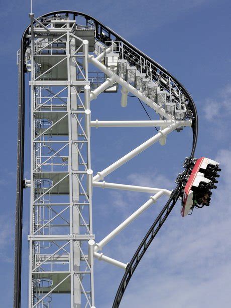 1001Archives: Takabisha Roller Coaster opens in Japan