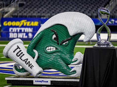 Green Wave tire mascot will be a souvenir of historic Cotton Bowl win | Tulane University News