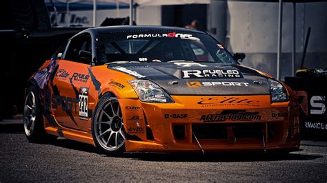 Nissan 370z Drift Wallpaper | Wall Control