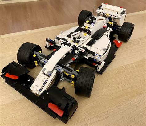 42096 Porsche 911 RSR -> F1 Car MOC : lego