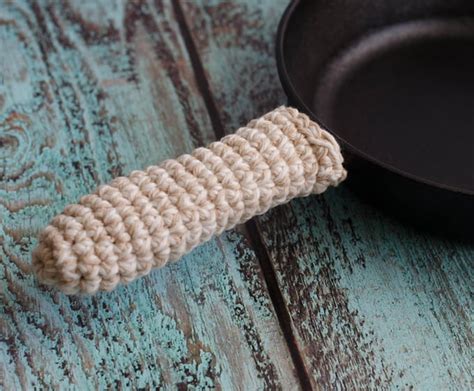 Cast Iron Skillet Handle Cover - Crochet 365 Knit Too