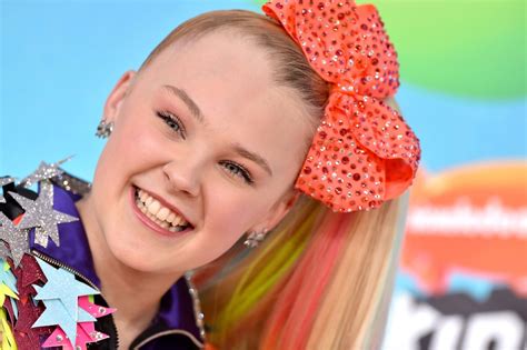 JoJo Siwa | Age, Career, Net Worth, Award, Tour, Song, Movie, Television Series, JoJo 2020