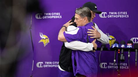 The Vikings Roster Tug of War Between Rick Spielman & Kwesi Adofo-Mensah