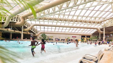 Wisconsin Dells water and amusement parks reopen, starting Saturday