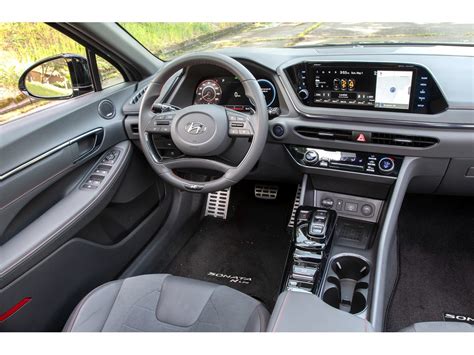 2023 Hyundai Sonata: 94 Interior Photos | U.S. News