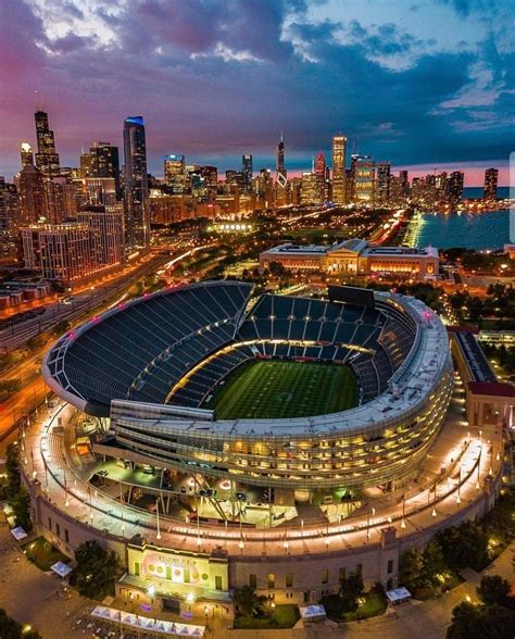 Soldier Field Bears🏈 | Chicago bears, Chicago, Chicago architecture