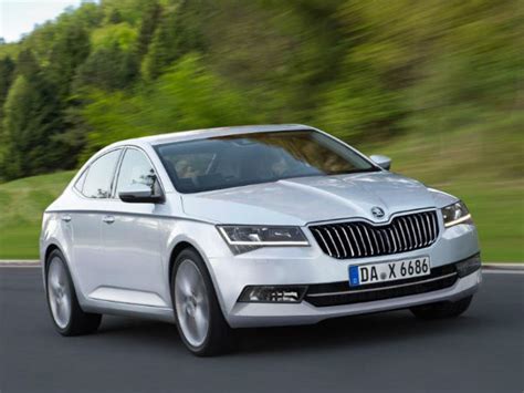 Skoda Superb Plug-In Hybrid To Be Launched In 2019 - DriveSpark News