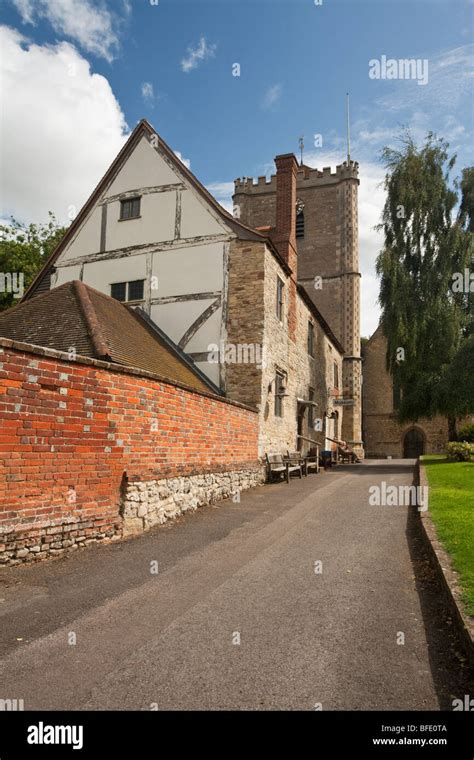 Dorchester Abbey and Museum, Dorchester on Thames, Oxfordshire, Uk Stock Photo - Alamy