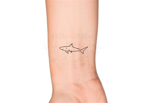 Small shark tattoo ideas photos