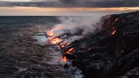 Hawaii Volcanoes National Park Travel Guide - Parks & Trips