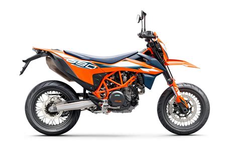 KTM 690 SMC R specs, performance data - FastestLaps.com