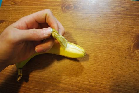 The Correct Way to Peel a Banana : 5 Steps - Instructables