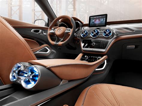 Mercedes-Benz Concept GLA Interior - Car Body Design