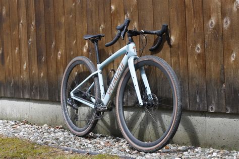 2 Gravel Bikes with Suspension, Tested: Specialized Diverge and Niner MCR - Singletracks ...