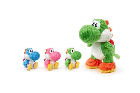 Mega Yarn Yoshi amiibo vs. standard Yarn Yoshi size comparison