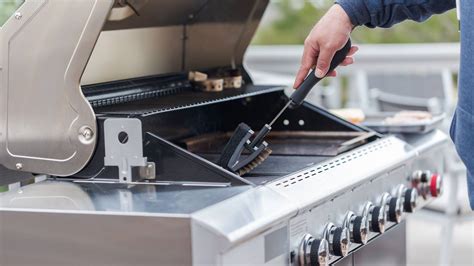 12 Grill safety tips