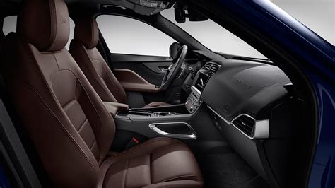 2018 Jaguar F-PACE Interior Features and Design