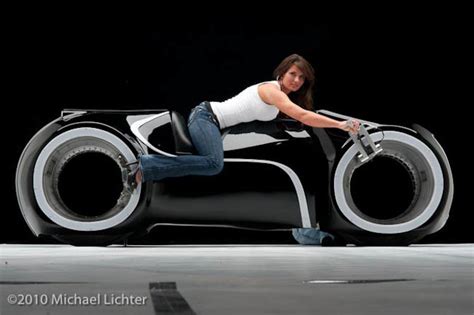 Street Legal Tron Legacy Light Cycle Custom Motorcycle | Gadgetsin